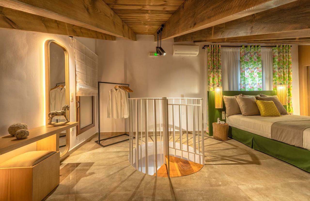 Ivoni Villa, An Iconic Summer Retreat, By Thinkvilla Perama  외부 사진