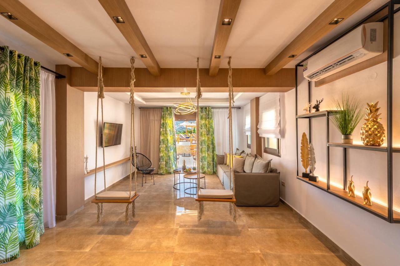 Ivoni Villa, An Iconic Summer Retreat, By Thinkvilla Perama  외부 사진